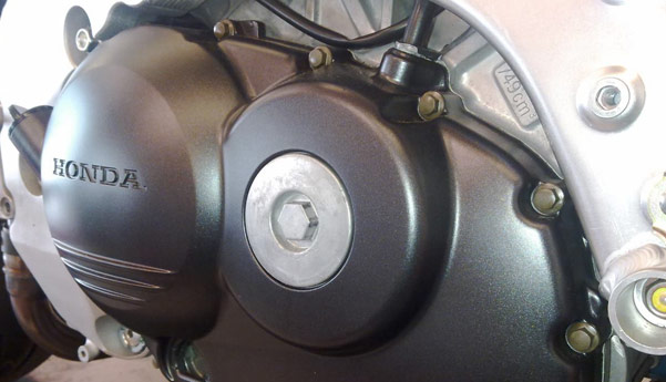 RVF750 RC45 restored engine cases